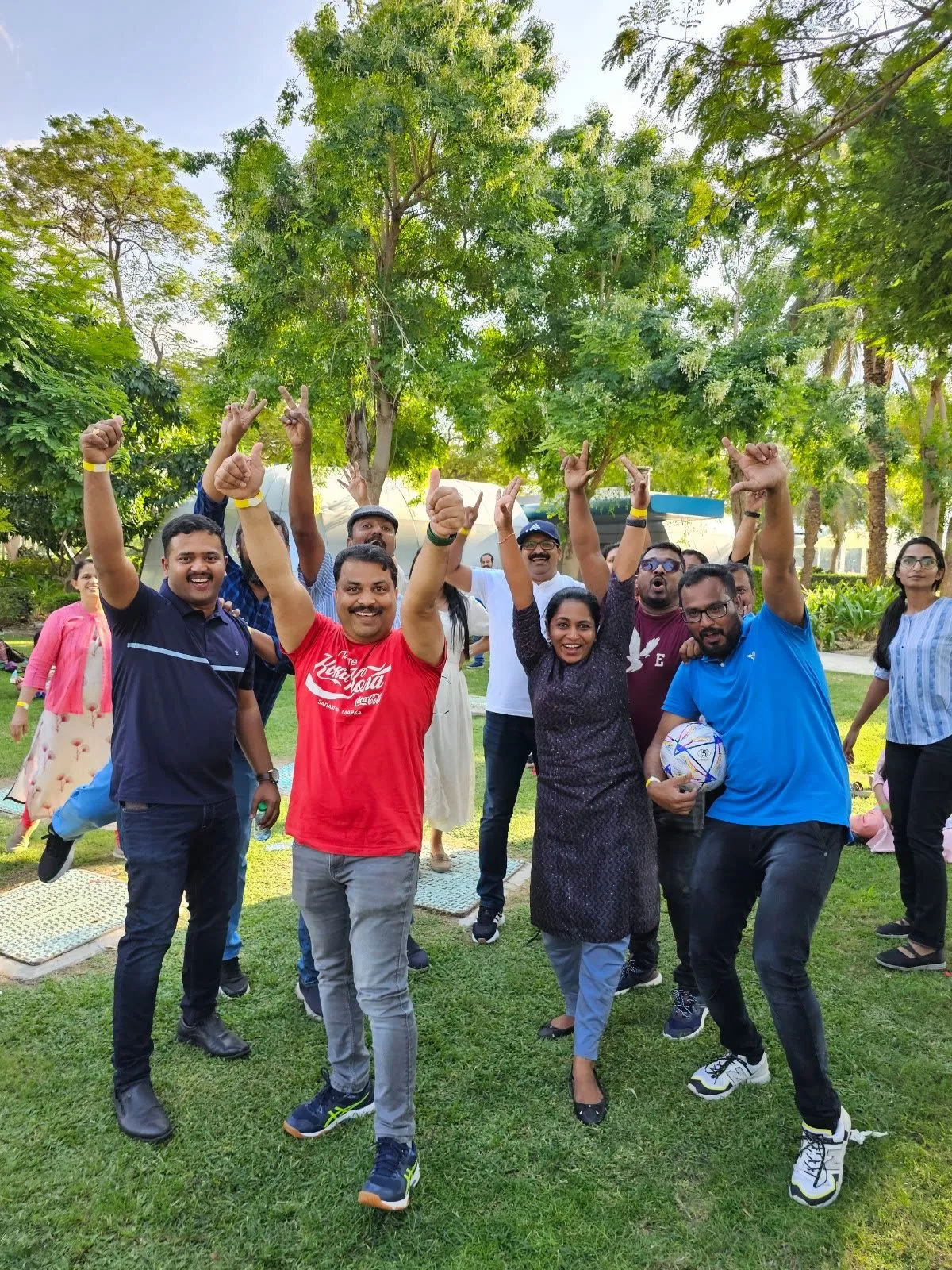 Church members cheering at the picnic